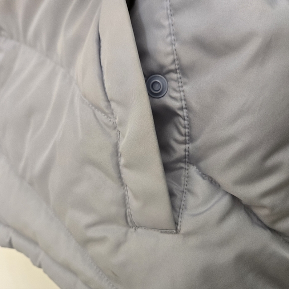 Lands' End Light Blue Puffer Vest - Picture 4 of 11